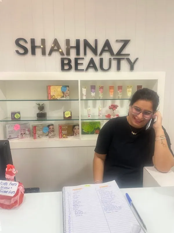 SHAHNAZ BEAUTY GOLD COAST — Beauty salon in Southport
